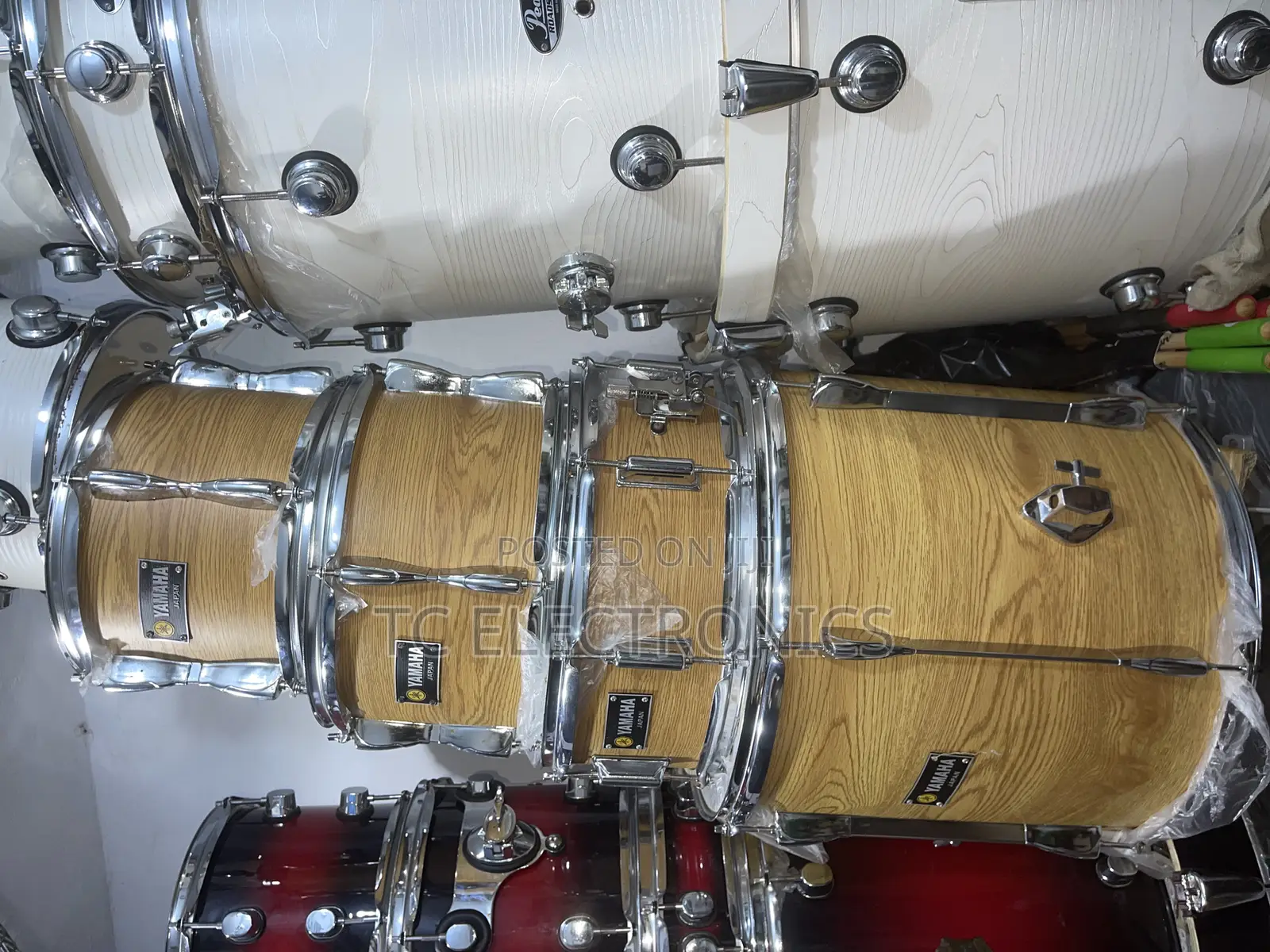 Professional 5 Piece Yamaha Drum Set
