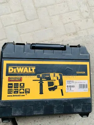 Dewalt Rotary Hammer 20mm 650w