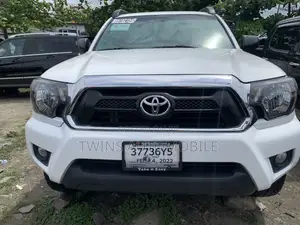 Toyota Tacoma Double Cab V6 Automatic 2012 White