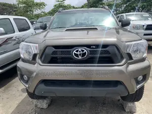 Toyota Tacoma 2014 Brown