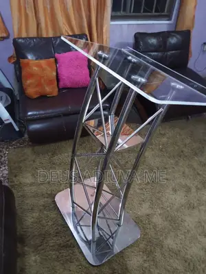 Acrylic Pulpit With 4 Poles