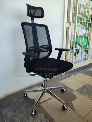 Ergonomic Mesh /Fabric Office and Reading Swivel Chair