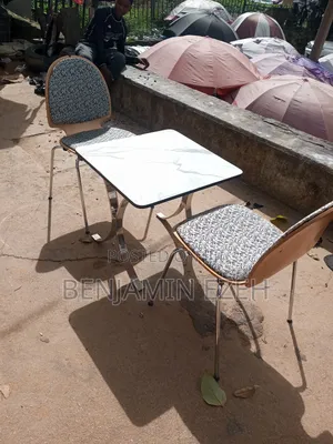 Sittout Chair and Table