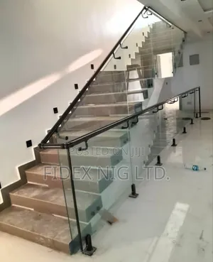 Frameless Handrail