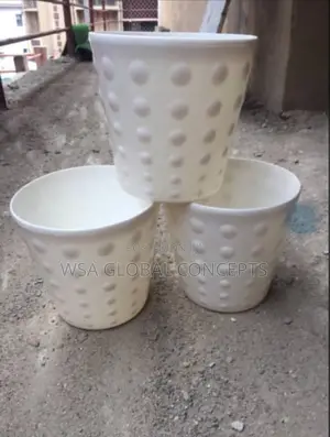 Pimples Design Fiber Plastic Pot