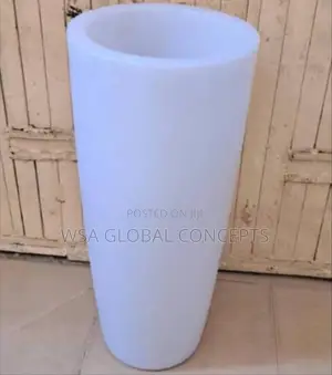 White Long Fiber Plastic Flowers Pots