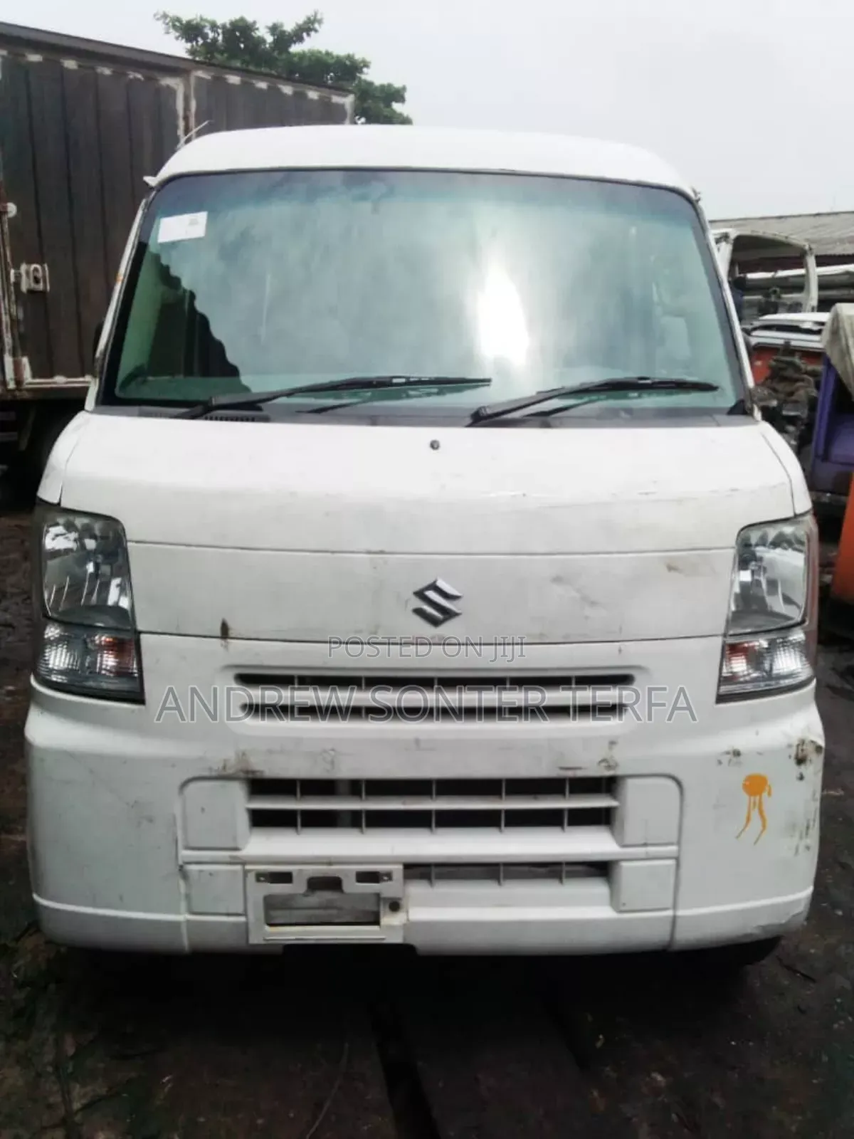 Bus 2006 White