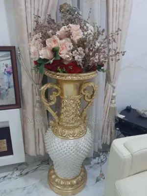 High Quality Royal Flower Vase
