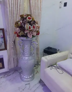 Quality Royal Vase