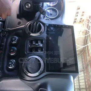 Jeep Wrangler Android + Reverse Camera