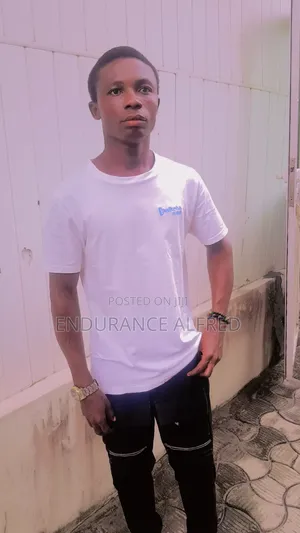 House Keeping Supervisor in a Hotel