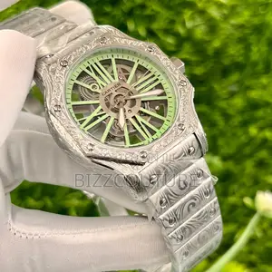 Oroiginal Cartier Mechanical Silver Chain Watch Is Available