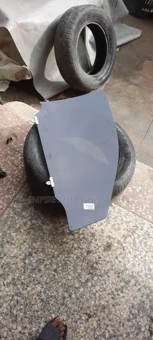 Two Front Door Tinted Glass for Lexus Rx350 2010 Available N