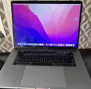 Laptop Apple MacBook Pro 2017 16GB Intel Core I7 SSD 512GB