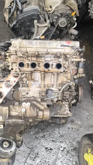 Toyota Matrix Engine 4 Wheel  Drive