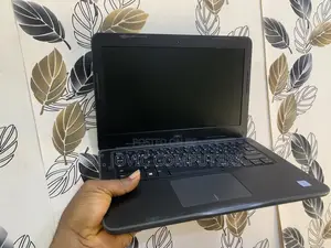 Laptop Dell Latitude 3380 8GB Intel Core i5 SSD 160GB