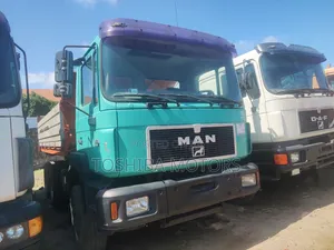 Man DIESEL 10 Tyres With Auxiliary