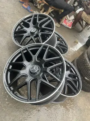 Pure Black 22 Inch Wheels for G Wagon