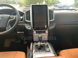 Toyota Landcruiser Tesla Android Player +Reverse Camera