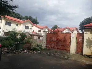 4bdrm Duplex in Utako for sale