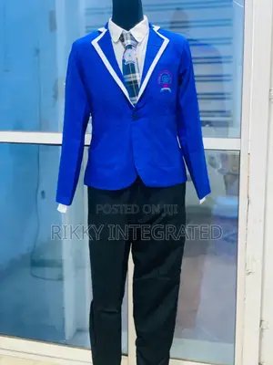 Stylish School Uniforms, T-Shirt, Trousers for Every Student