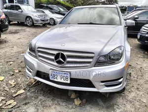 Mercedes-Benz C300 2014 Silver