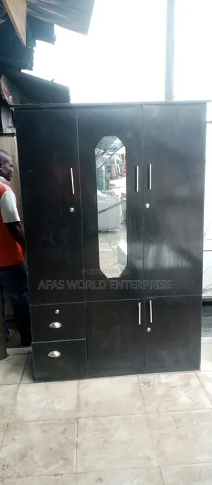 Modern Wardrobe for Home Use