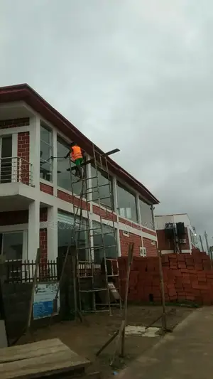 Plaza and Commercial Building Clean Up