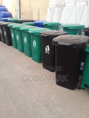 240 Litres Geepee Waste Bin With Tyres.