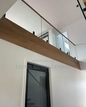 Beautiful Handrail Balcony Glass
