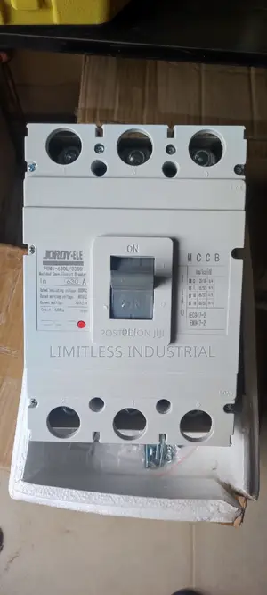 Original 630A 3pole McCb Breaker