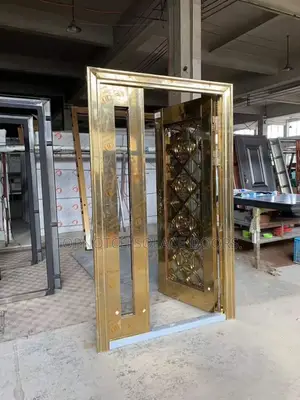 4ft Gold Luxury Glass
