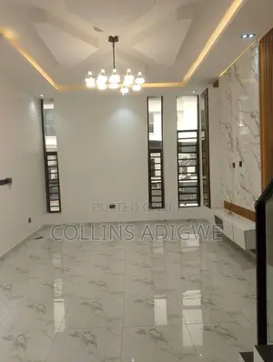 4bdrm Duplex in Chevron for sale