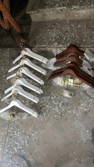 2 in 1 Wooden Hangers With Clips