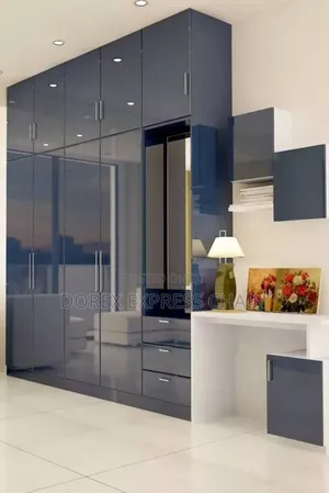 Effortless Organization: Wardrobe With A Twist.