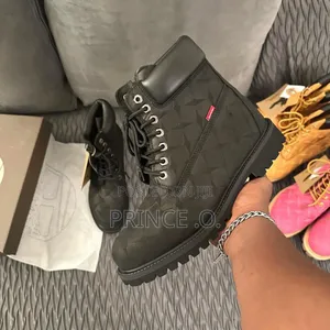 Supreme Timberland Boots