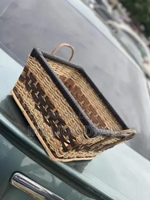 Square Straw Classic Hamper Gift Shopping Basket