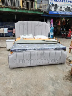 Off White 6by6 Upholstery Bed
