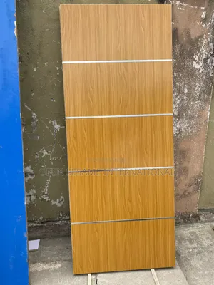 Akala HDF Door With Silver Chrome