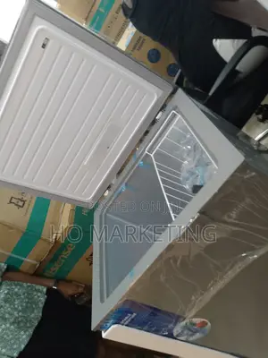 First Choice Midea 150L Chest Freezer-Ha-186cn