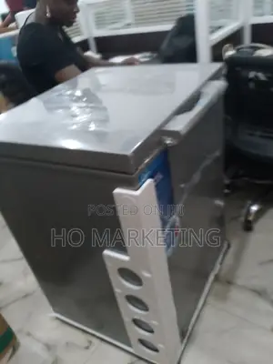 Top Standard Midea 150L Chest Freezer-Hs-186cn