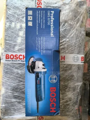 4 1⁄2" Bosch Grinding/Filling Machine(Gws6700)