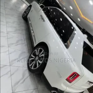 Rolls-Royce Cullinan Base 2022 White