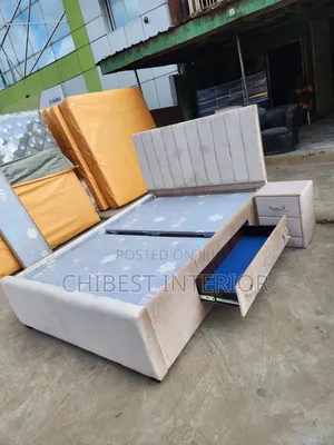 Padded 4.5by6 Bed Set.