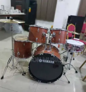 Professional Yamaha Drum 5-set 🥁