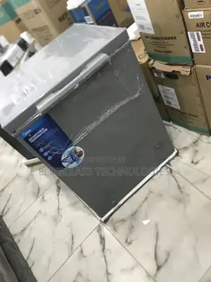 Midea ''Superior Freezing Power'' 150l Chest Freezer