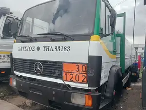 Mercedes-Benz 1999 White