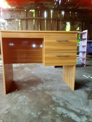 Office Table With 2drawer