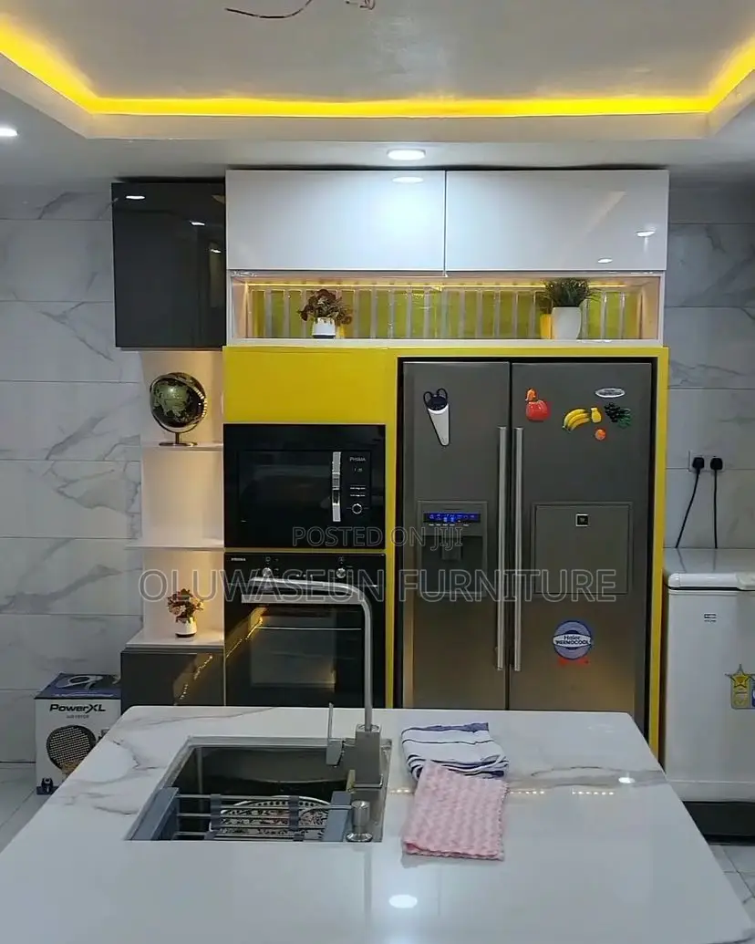 Kitchen Cabinet