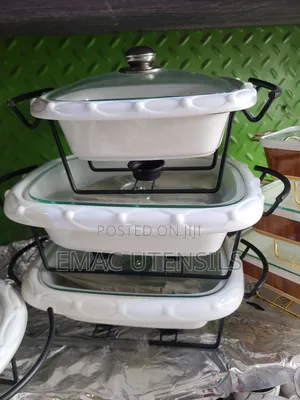 A Set of Luxury Ceramic Dishe